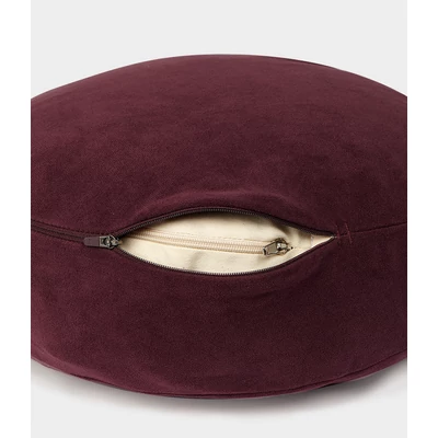 Perna rotunda de meditatie cu hrisca Manduka - Indulge - 38cm x 13cm